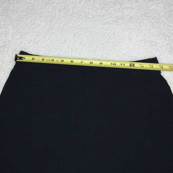 HALARA - New Black Lightweight Skort w/ 2 Front Pockets & 1 Back Pocket (Size M) - Picture 10 of 11